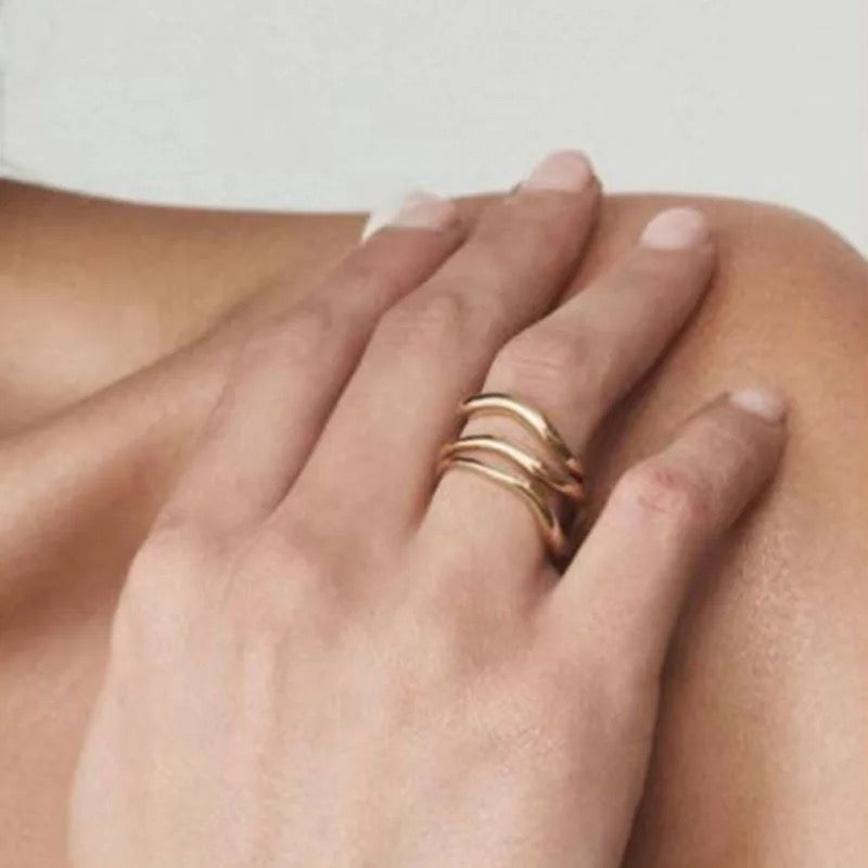 Stylish Sea Wave Solid Ring - Gold