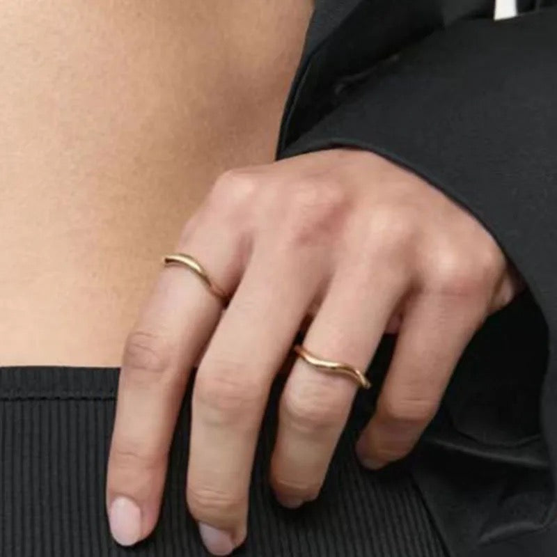 Stylish Sea Wave Solid Ring - Gold