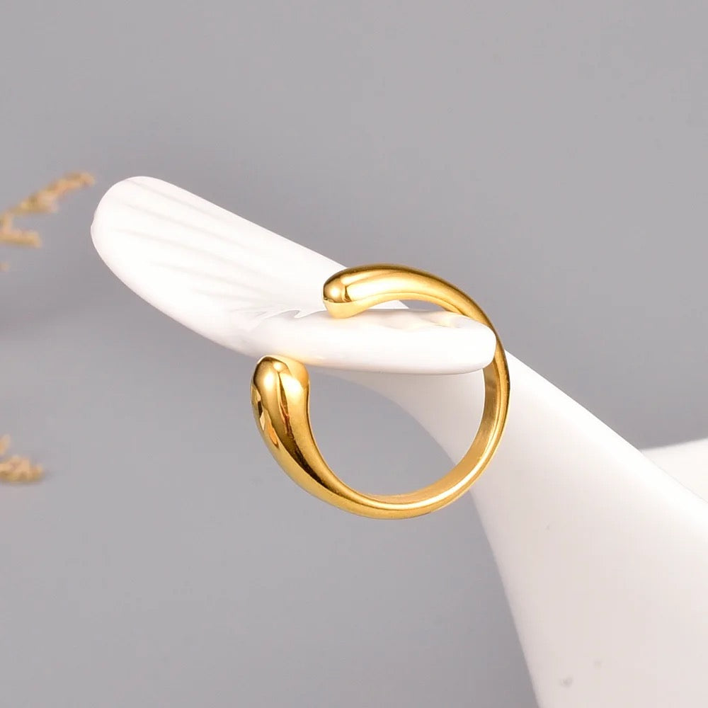 Elegant Open Ball Chunky Dome Ring - Gold
