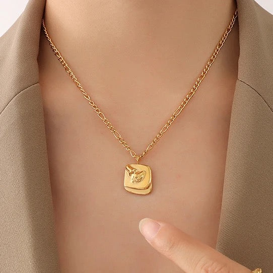 18K Gold Plated Body Pendant Abstract Face Necklace