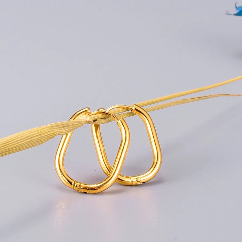 18k Gold Plated Oval Hoop Stainless Steel Earrings