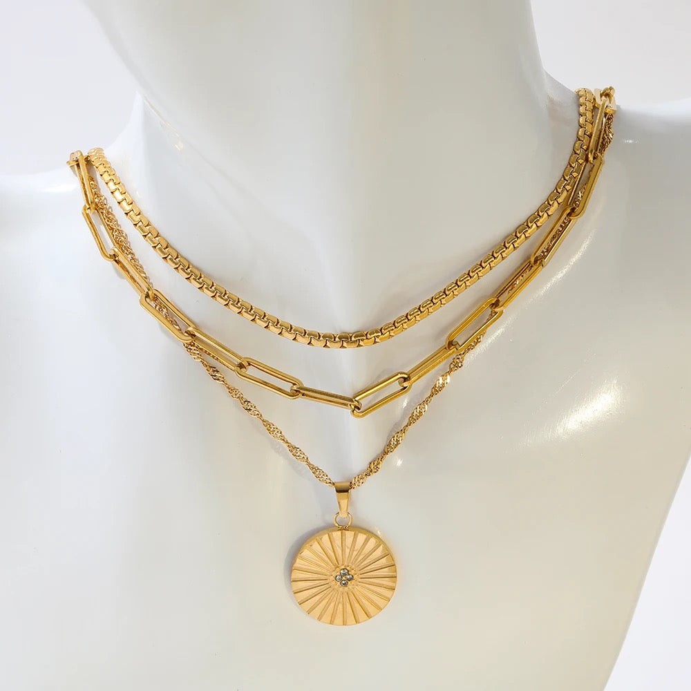 Beautiful Zirconia Coin Pendant Necklace