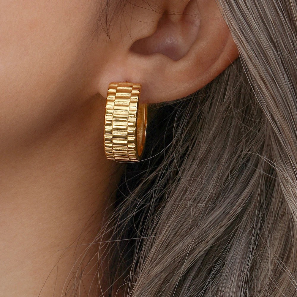 Classic 18k Gold Hoops Earrings For Her