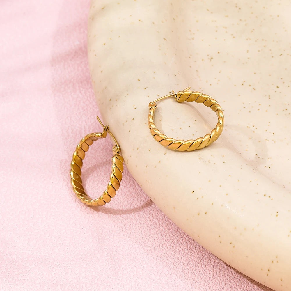 Trendy 18K Gold Plated Line Hoop Everyday Earring