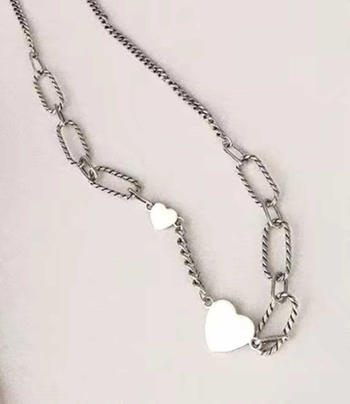 s924 Silver Heart & Textured Paperclip Necklace