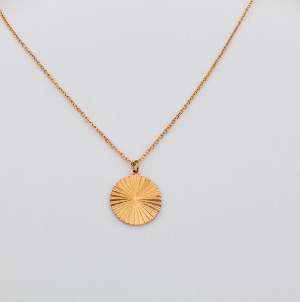 Classic Gold Coin Minimalist Necklace
