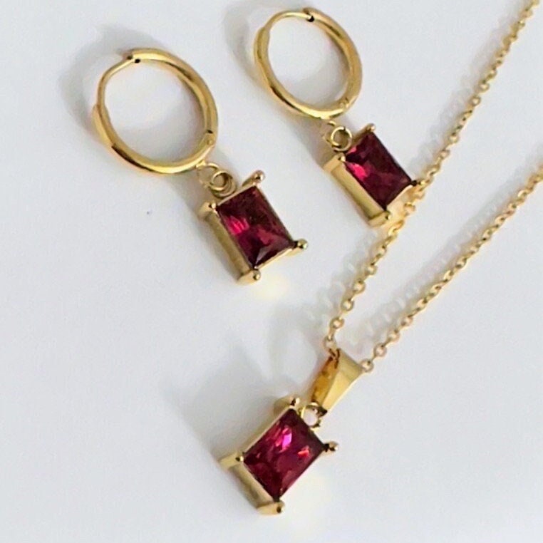 18K Gold Plated Simple Square Zircon Pendant Necklace For Women