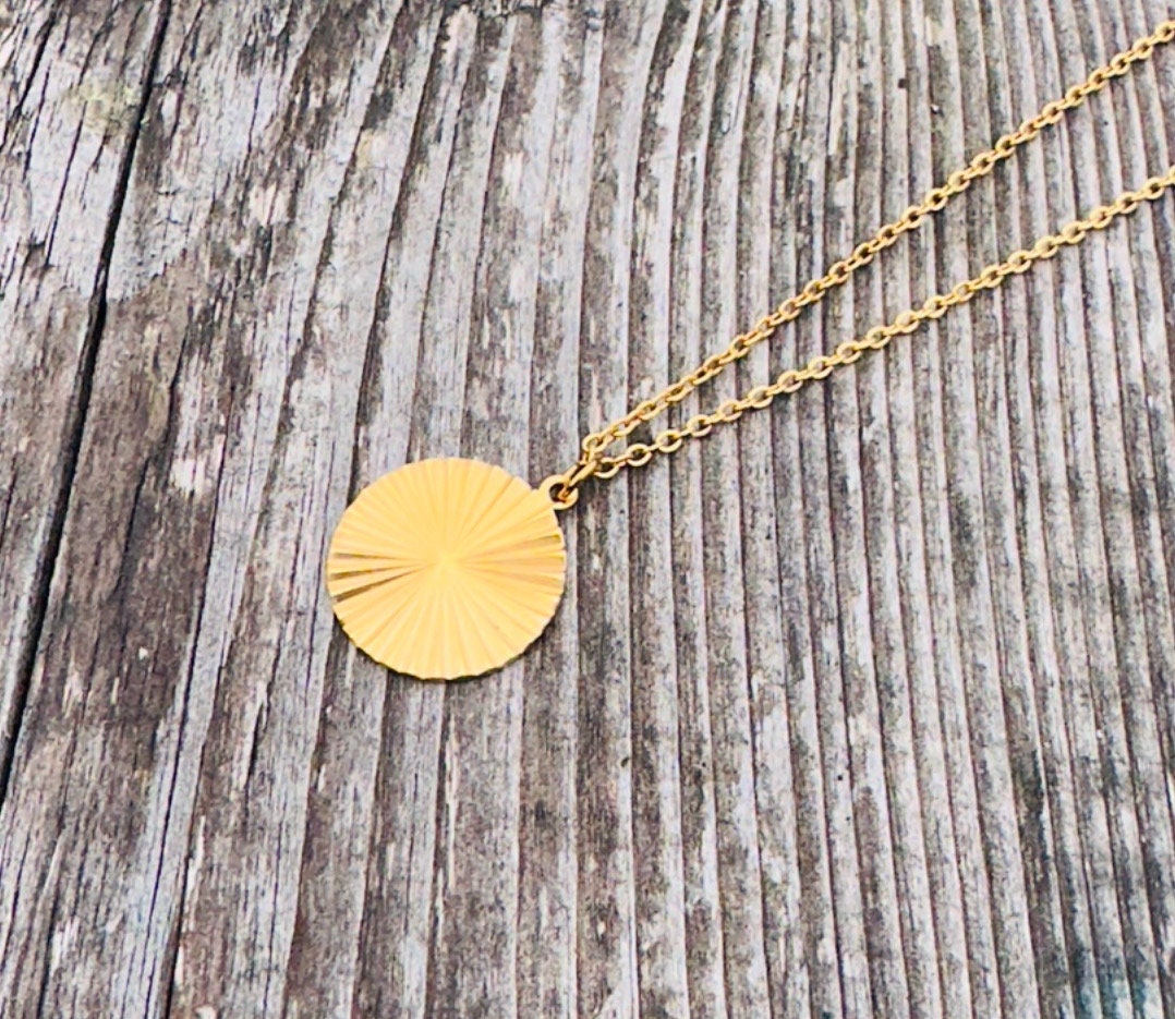 Classic Gold Coin Minimalist Necklace