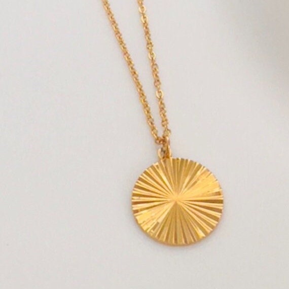 Elegant Sunshine Symbol Necklace