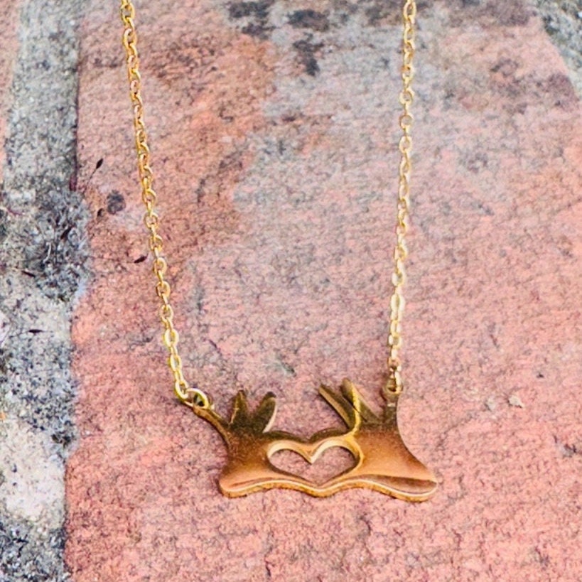 Cute Hand and Heart Gesture Pendant Necklace
