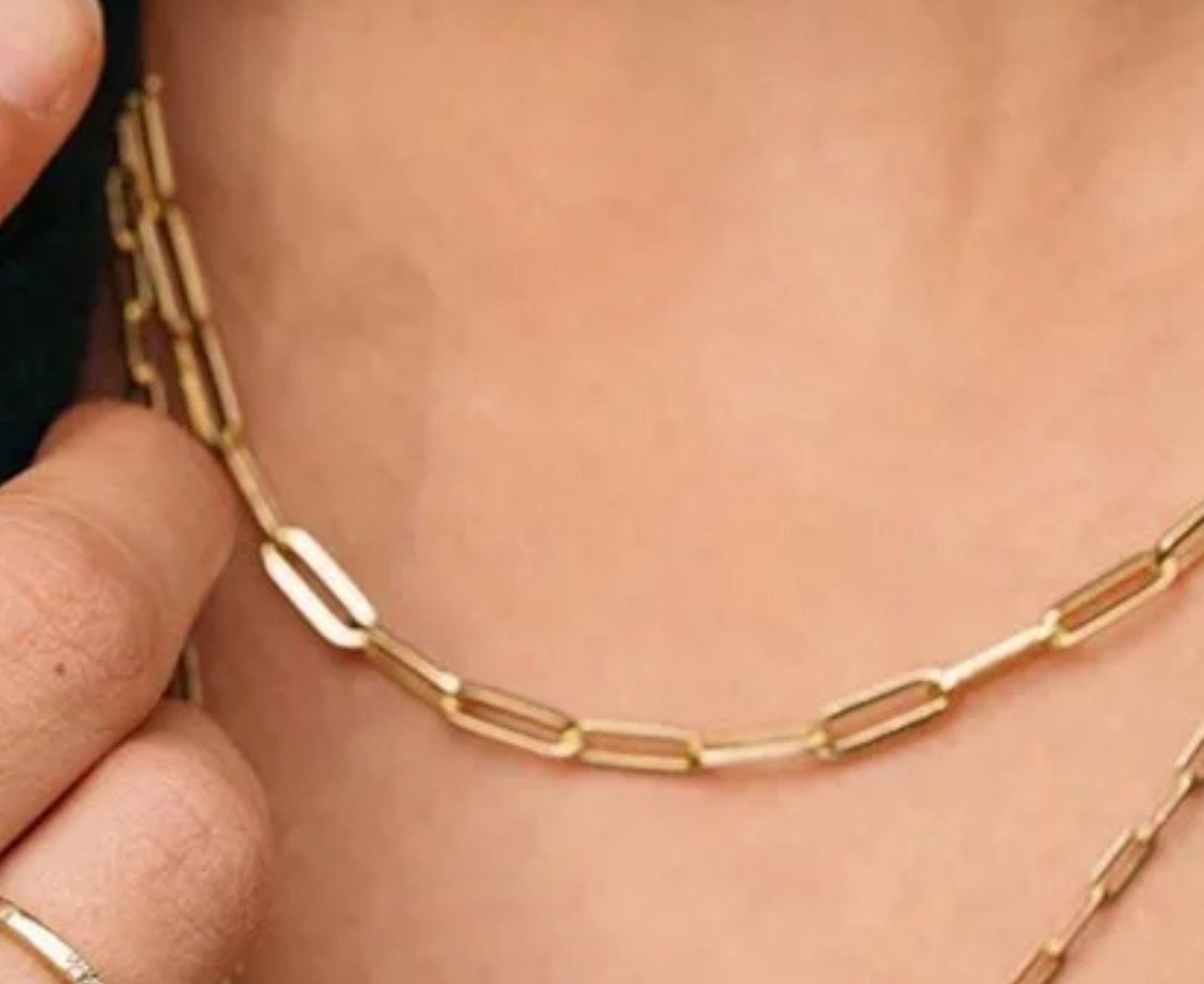 Stylish Gold Link Paperclip Necklace
