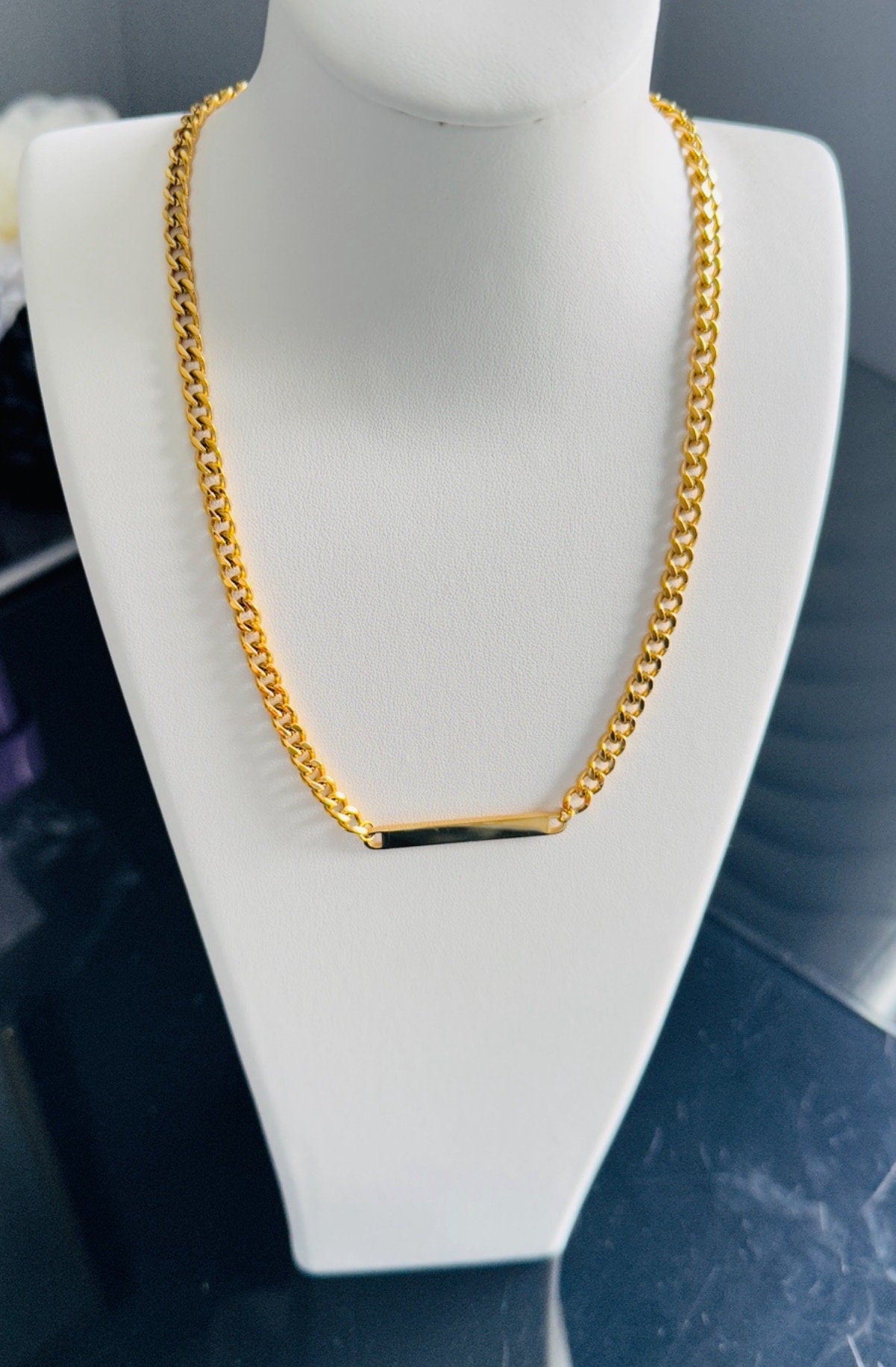 Luxurious Gold Bar Necklace