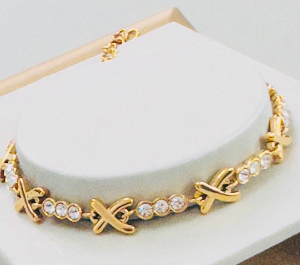 Genma Owen XO Necklace and Bracelet