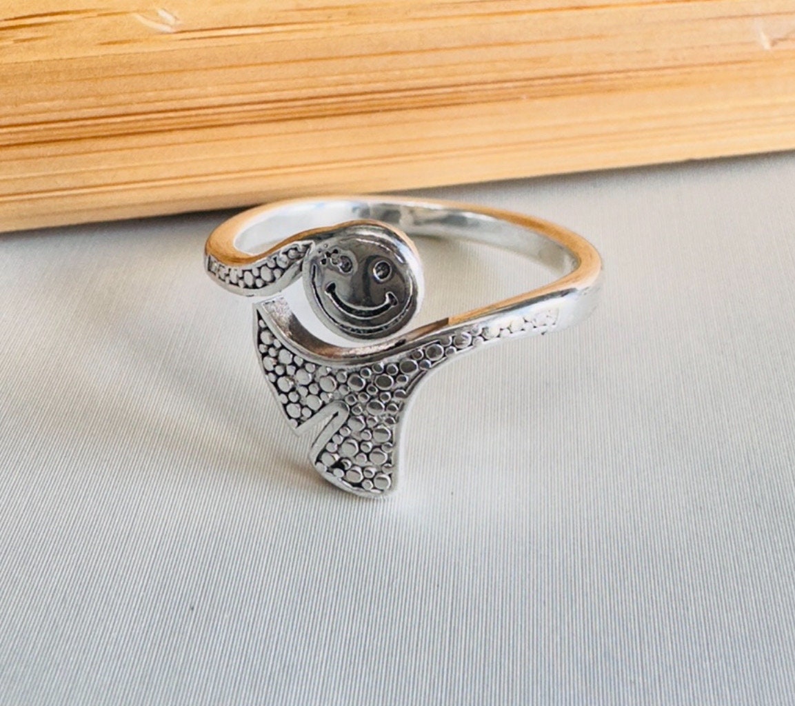 Cool Retro Signet Ring