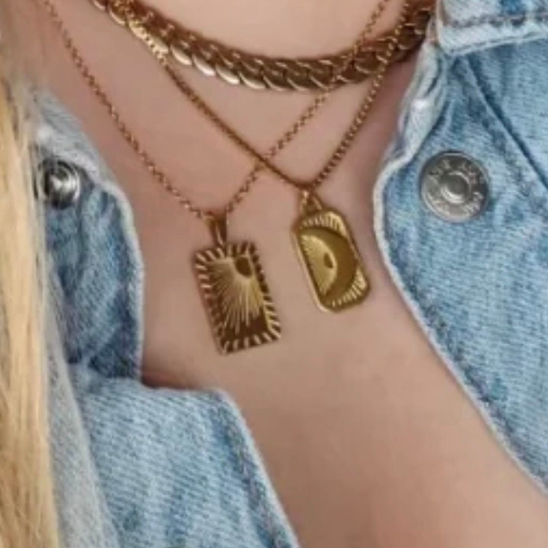 Elegant 18K Gold Sun Pendant Necklace