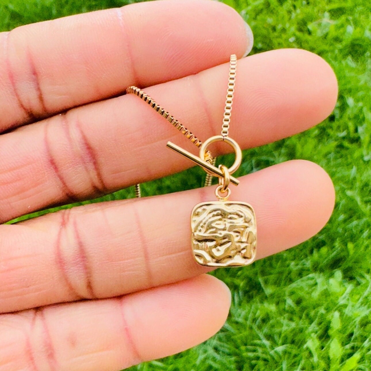 Stylish Texture Toggle Square Pendant Necklace