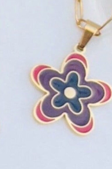 Elegant 18K Gold Plated Flower Pendant Necklace