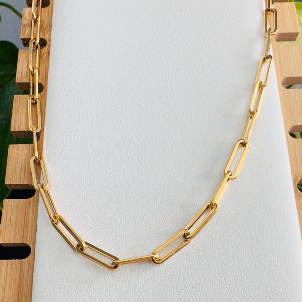 Stylish Gold Link Paperclip Necklace