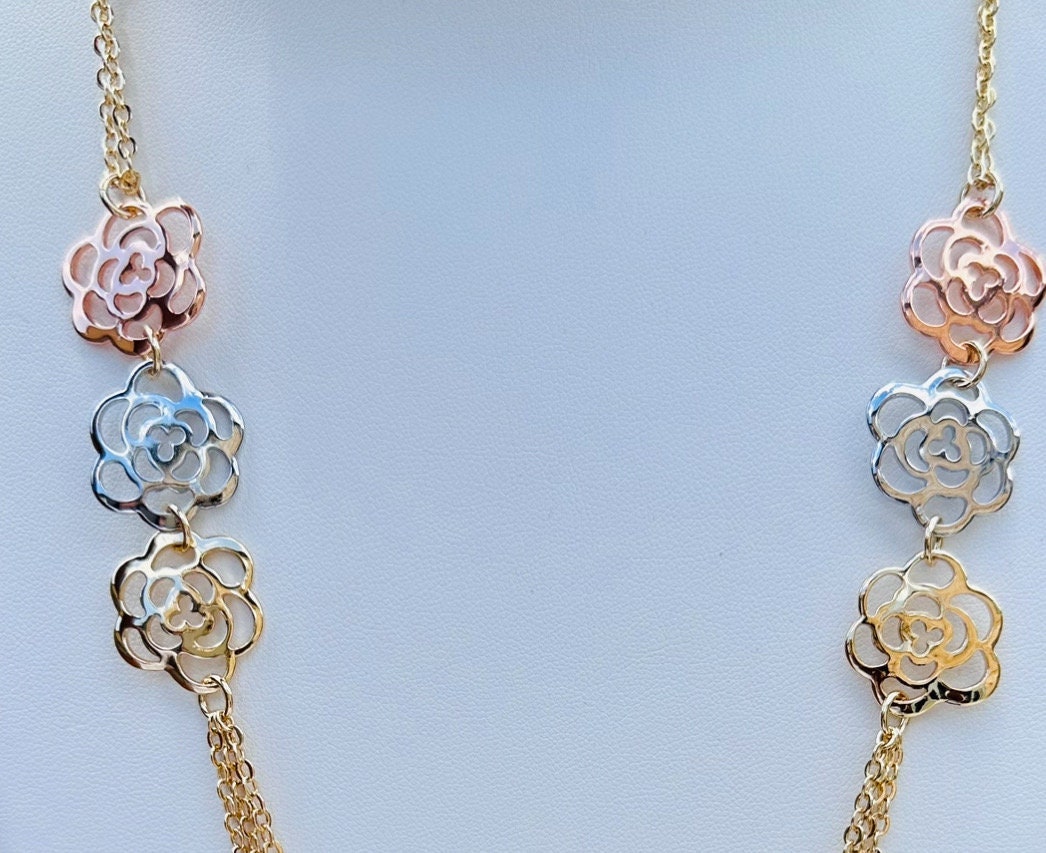 Long Flower Necklace
