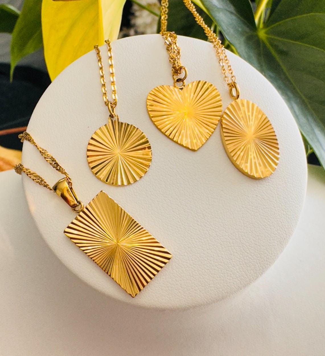 Elegant Sunshine Symbol Necklace