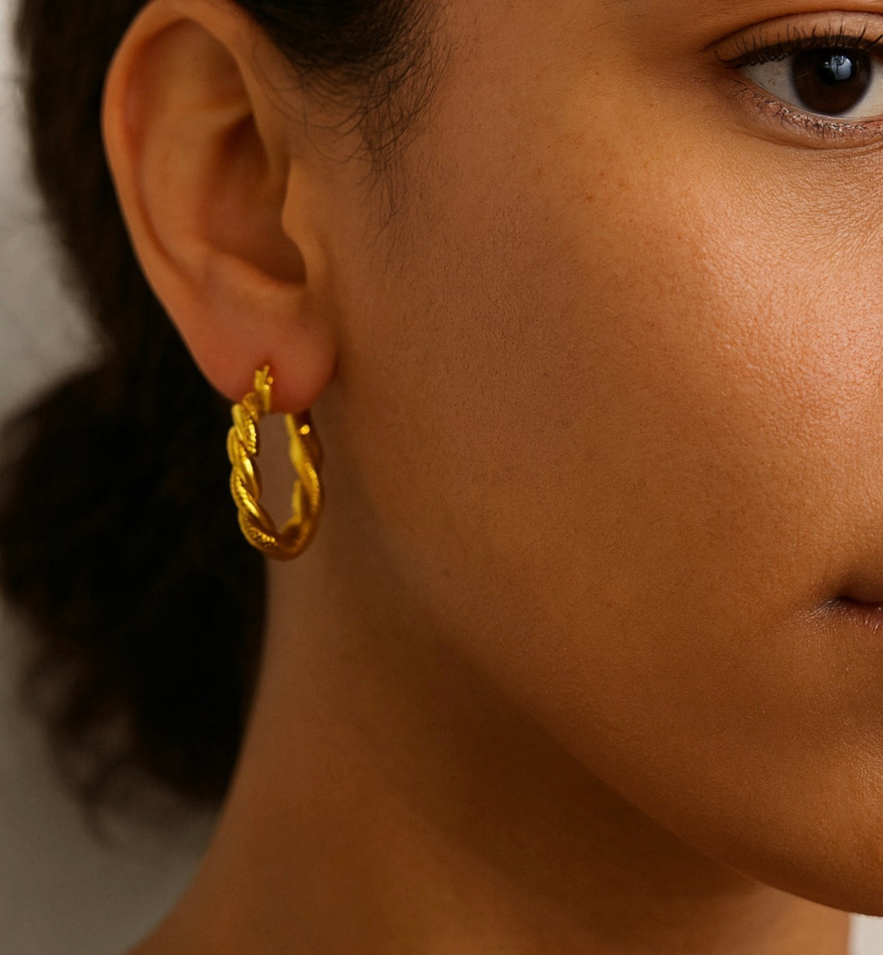 20mm Twisted Hoop Gold Plated Earring - Waterproof