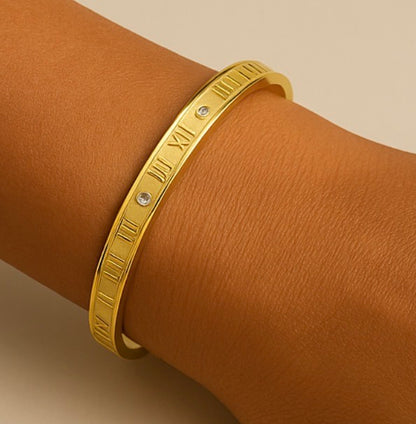18K Gold Plated Roman Numeral Bangle – Stainless Steel | Crystal Accents | Luxury Minimalist Bracelet for Women
