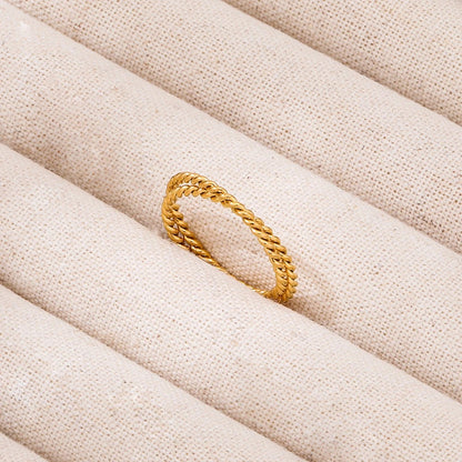 Stylish Double Layer Rope Cross Ring - Gold