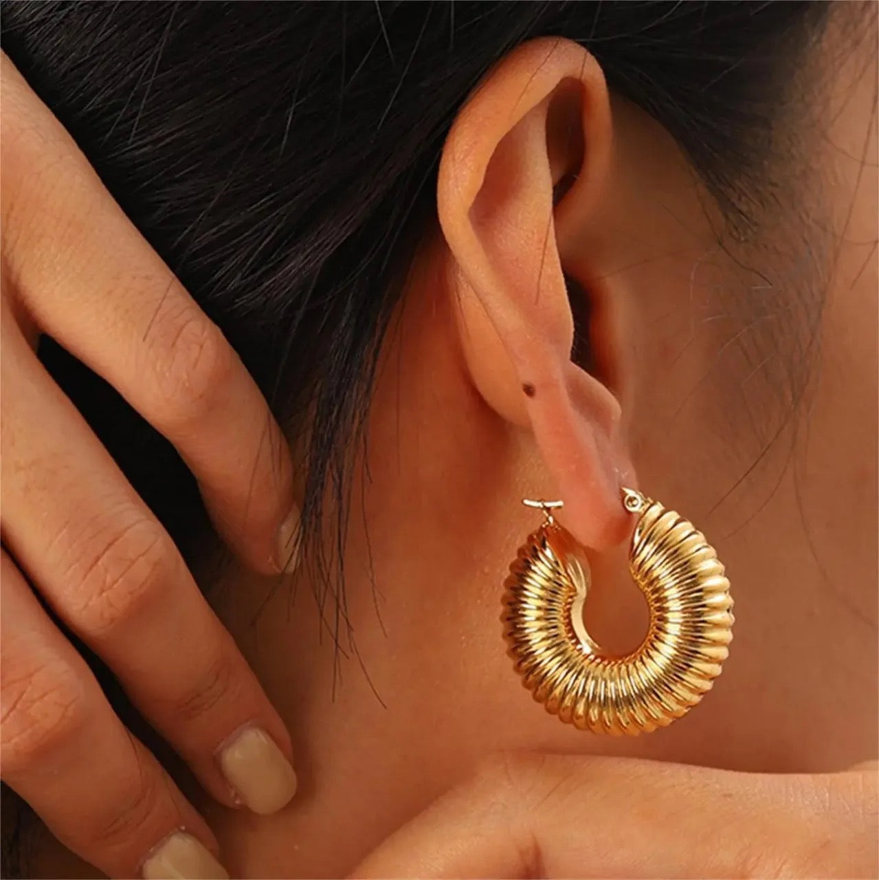 18K Gold Plated Ribbed Textured Hoop Earrings