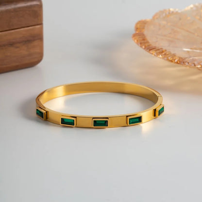 Chic Gold Bracelet with Green Stones