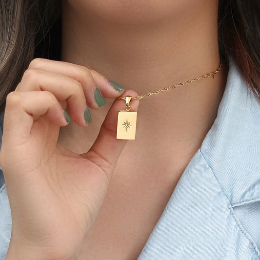 Stunning 18K Gold Plated Star Burst Pendant Necklace