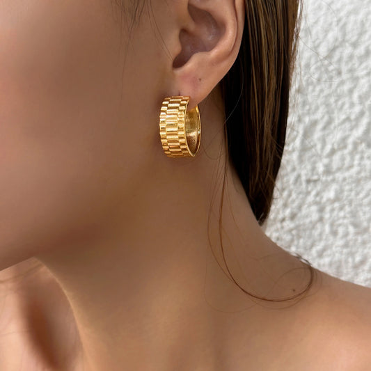 Classic 18k Gold Hoops Earrings For Her