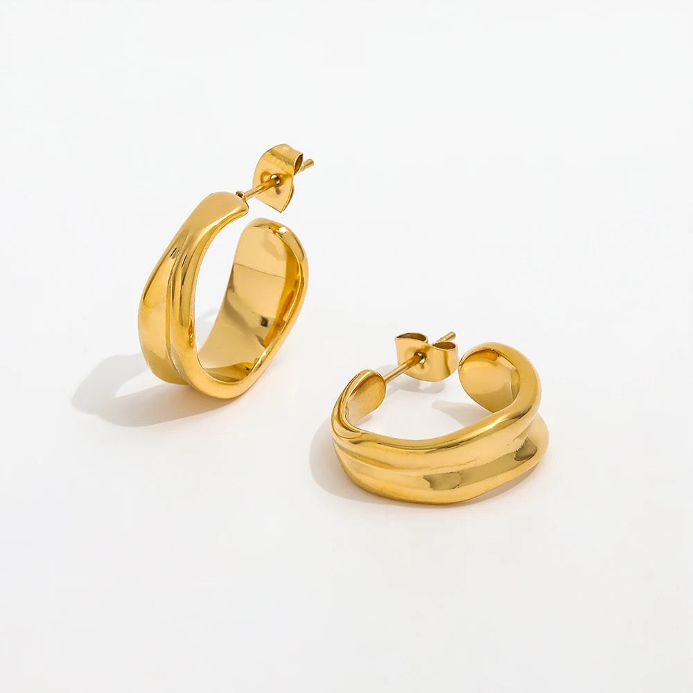 Stylish 18k Gold Hoops Earrings - Waterproof