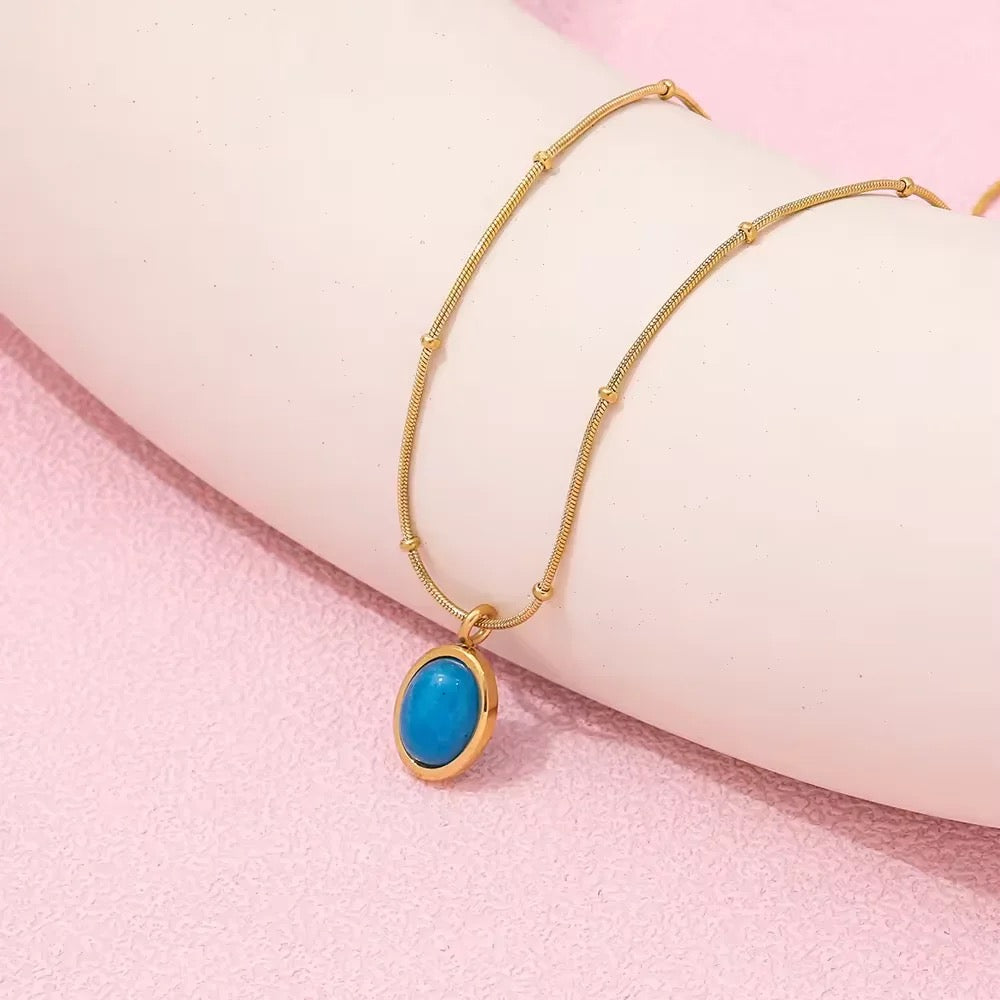 Elegant Aquamarine Stone Pendant Necklace