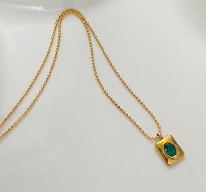 Small Zircon Pendant Necklace