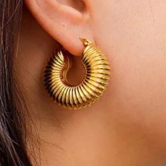 18K Gold Plated Ribbed Textured Hoop Earrings