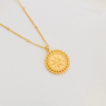 Elegant Star Pendant Necklace