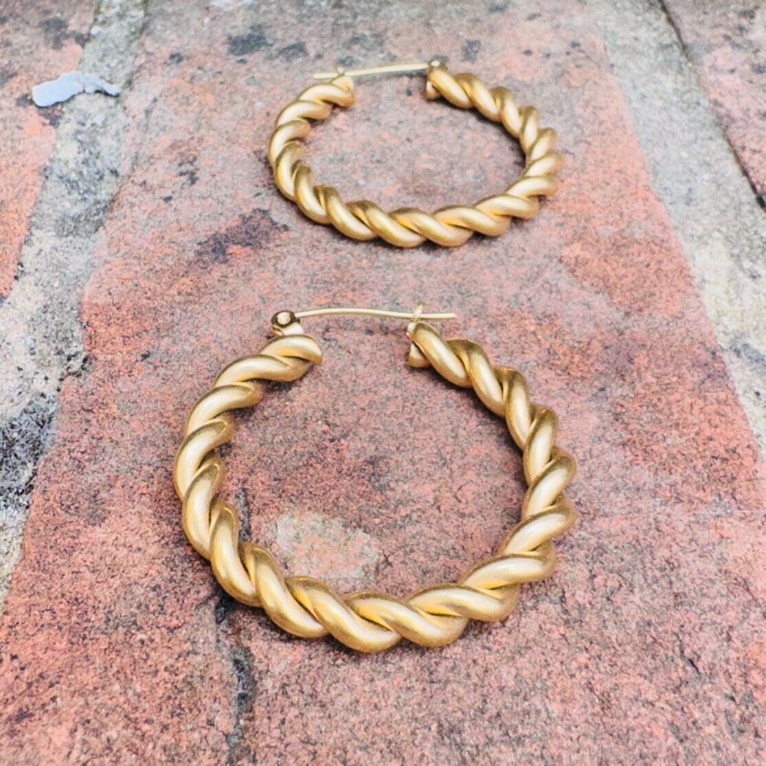 Beautiful Geometric Braided Twist Gold Hoop Earring