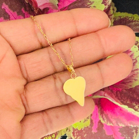 Elegant Gold Heart Minimalist Necklace