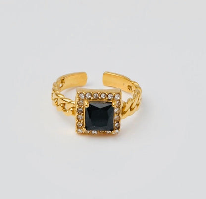 Elegant Cubic Zirconia Adjustable Ring - Gold