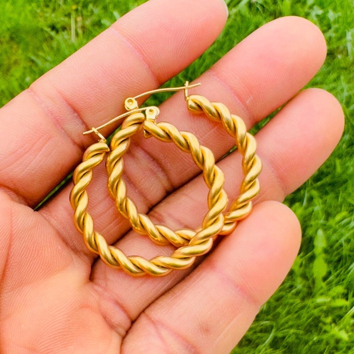 Beautiful Geometric Braided Twist Gold Hoop Earring