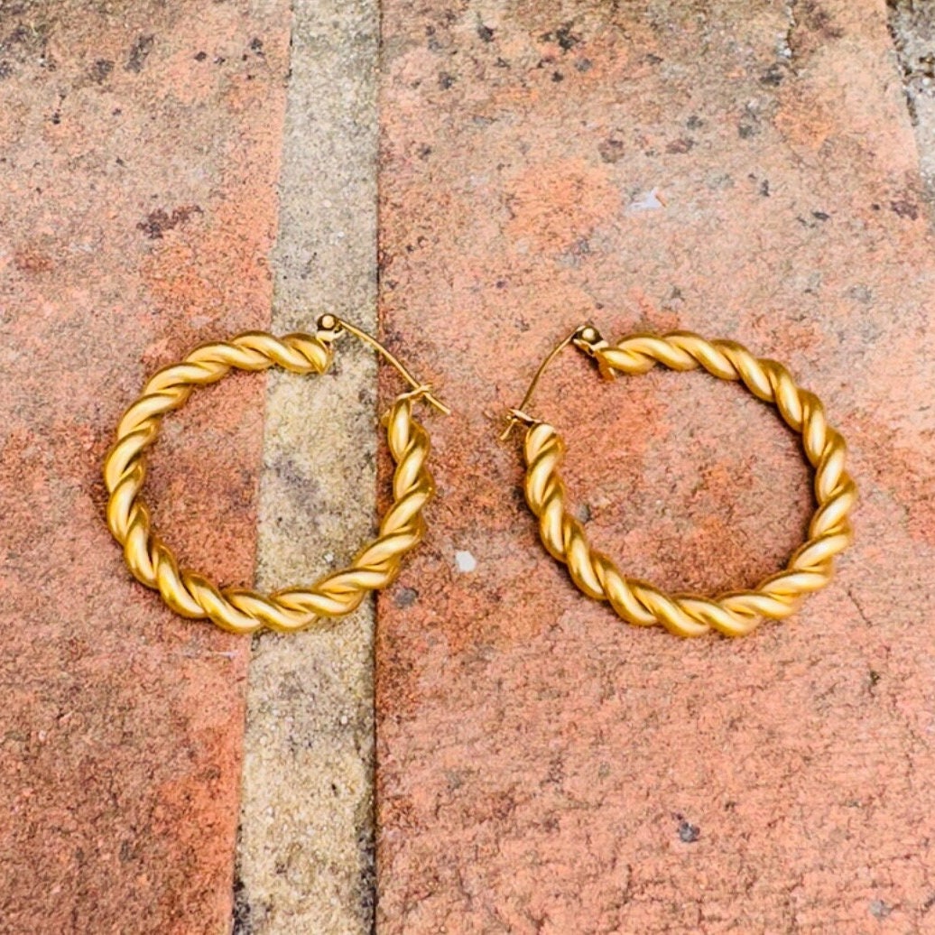 Beautiful Geometric Braided Twist Gold Hoop Earring