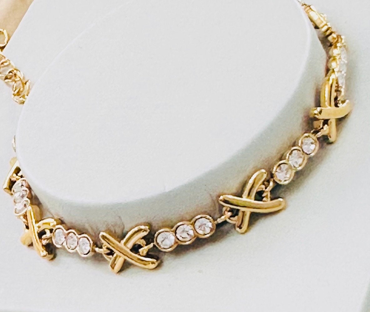 Genma Owen XO Necklace and Bracelet