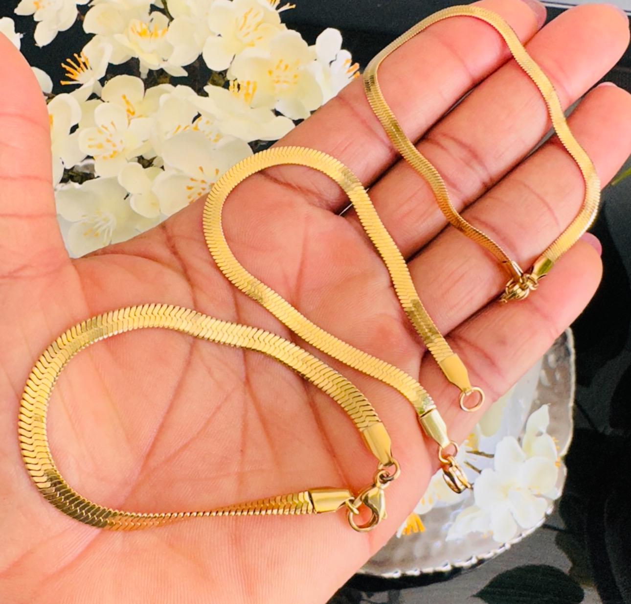 Dainty Gold Snake Chain Bracelet