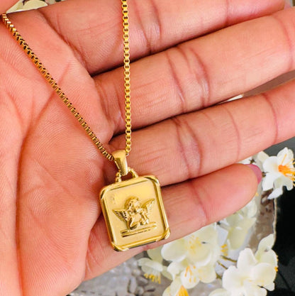 Elegant 18k Gold Pendant on Stainless Steel Necklace