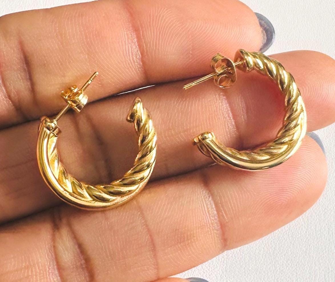 Stylish 20mm Twist Hoops Earrings - Waterproof